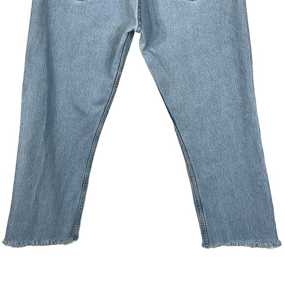 Levi’s SZ 30 Vintage Jeans Cropped Button-Fly Frayed Hem Light Wash Pockets Blue - Picture 6 of 10